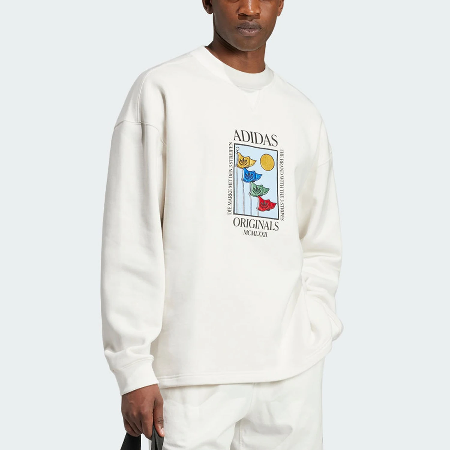 

Adidas genuine Three Stripes Men's Round Neck Pattern Simple Sports Sweatshirt IX6745