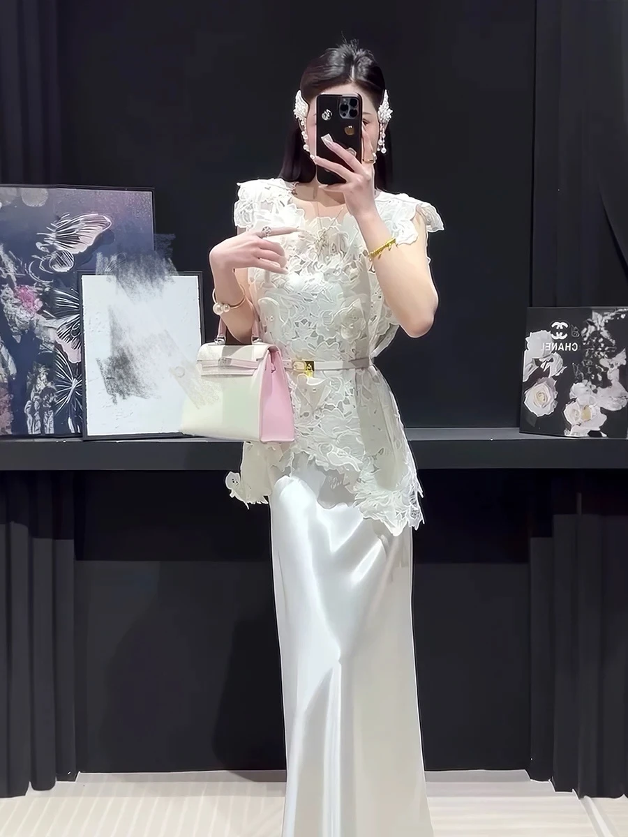 

Летний комплект 2025: Новинка! Свободный крой, круглый вырез, ажурный узор, бисер, кружево, топ и платье на бретельках. Модный женский костюм-двойка.