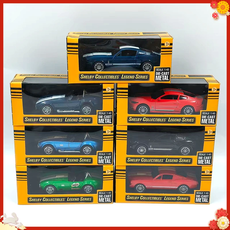 

Модель автомобиля Shelby GT500 из литого сплава в масштабе 1/43, сувенир, коллекционный предмет, подарок для хобби
