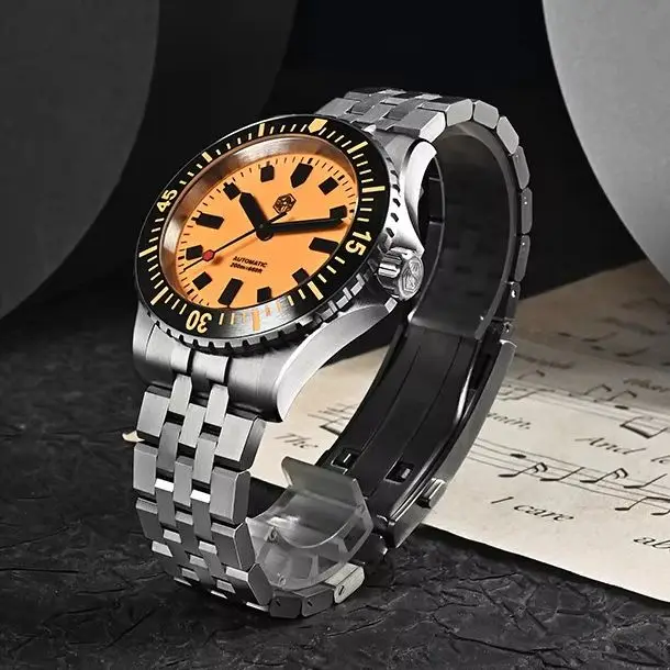 

San Martin Men Automatic Watch 40mm Mechanical Wristwatch Sapphire Mirror Diver 20ATM Waterproof Luminous ST2130