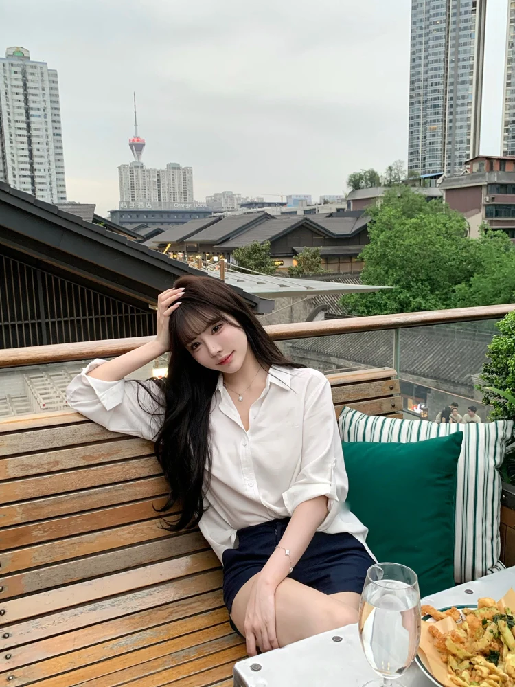 

Повседневная летняя рубашка Liuu для защиты от солнца, женская свободная рубашка с коротким рукавом, однотонный топ, утягивающий фигуру, из полиэфирного волокна