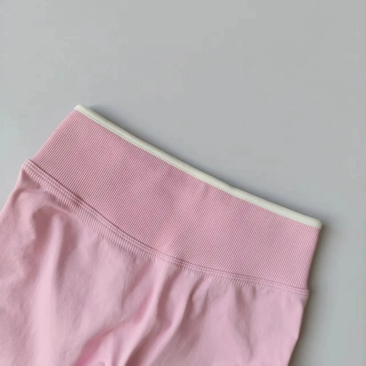 Women's Seamless Gym Solid Color Sports Pants White Edge Waist Tight High Waist Hip Lifting Yoga Pants Running Exercise Pants image 2