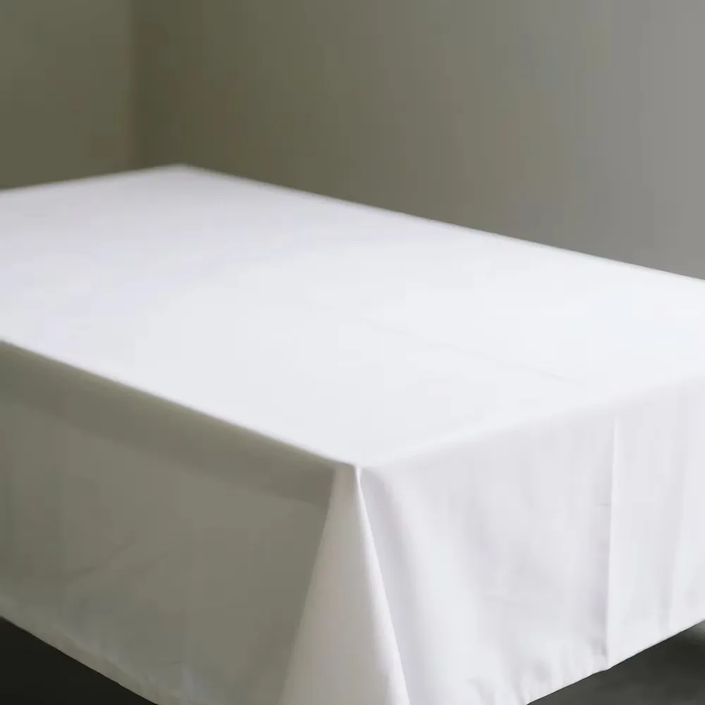New PE White Tablecloth Disposable Rectangle Glossy Tablecloth Pure Color Dining Room Coffee Table Table Cloth Table Decoration