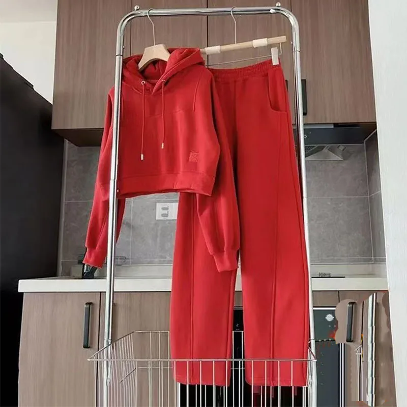 Red Casual Sports Suit Women\'s Winter Fashionable and Stylish Hooded Sweatshirt and Pants Two-piece Set Hoodies for Women