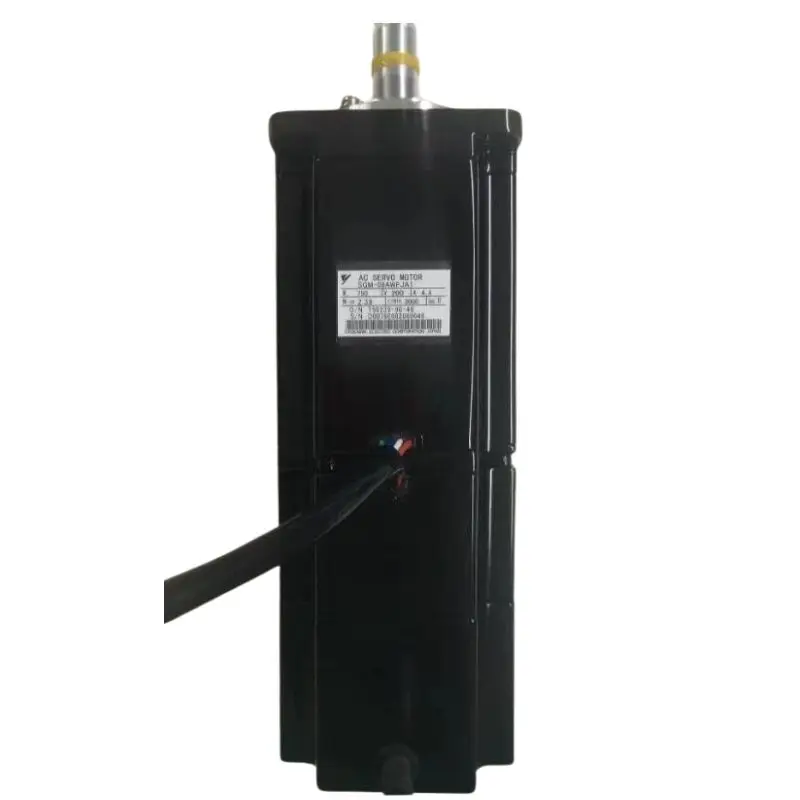 

Новый серводвигатель Yaskawa SGM-08AWFJA1 в коробке в наличии