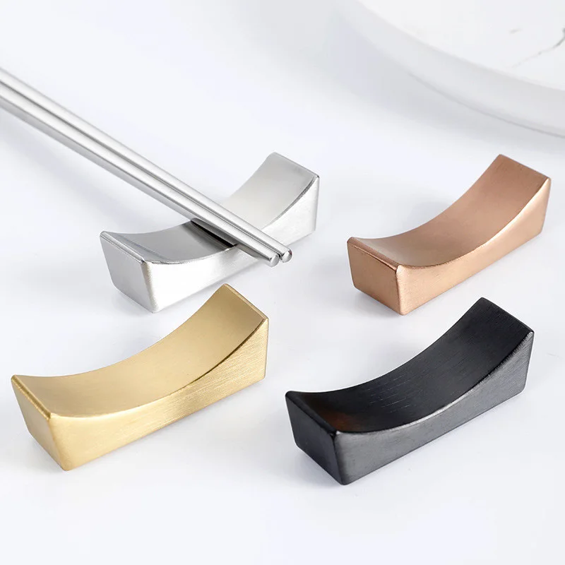 100Pcs/Lot Japanese Chopstick Holder 304 Stainless Steel Rest Chopsticks Stand Rack Chinese Hotel Restaurant Tableware Wholesale