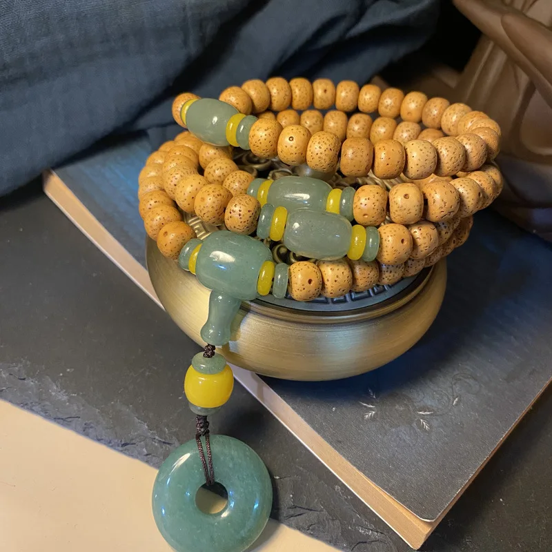 Star Moon Bodhi 108-bead bracelet made with aged seeds suitable for both men and women Buddhist prayer beads Dongling jade n