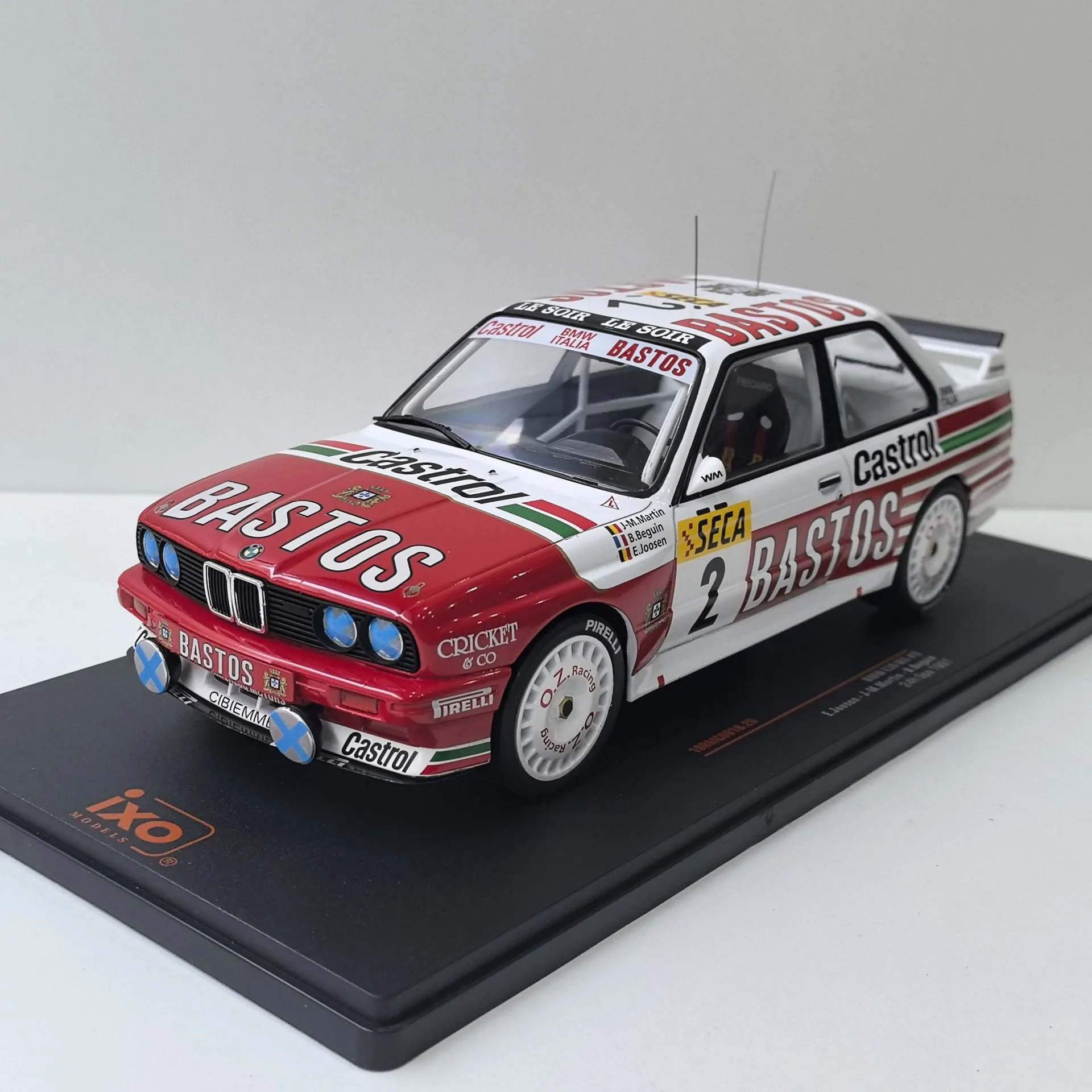 

Diecast IXO 1/18 Scale BMW E30 M3 1991 #2 24H BMW Alloy Car Model Collectible Toy Gift Souvenir Display Ornament
