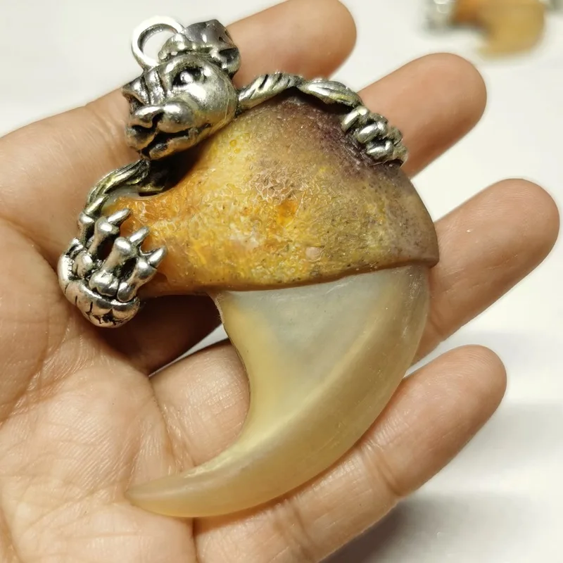 Carved cow bone and horn hooks for handpieces, polished and inlaid, DIY jewelry accessories