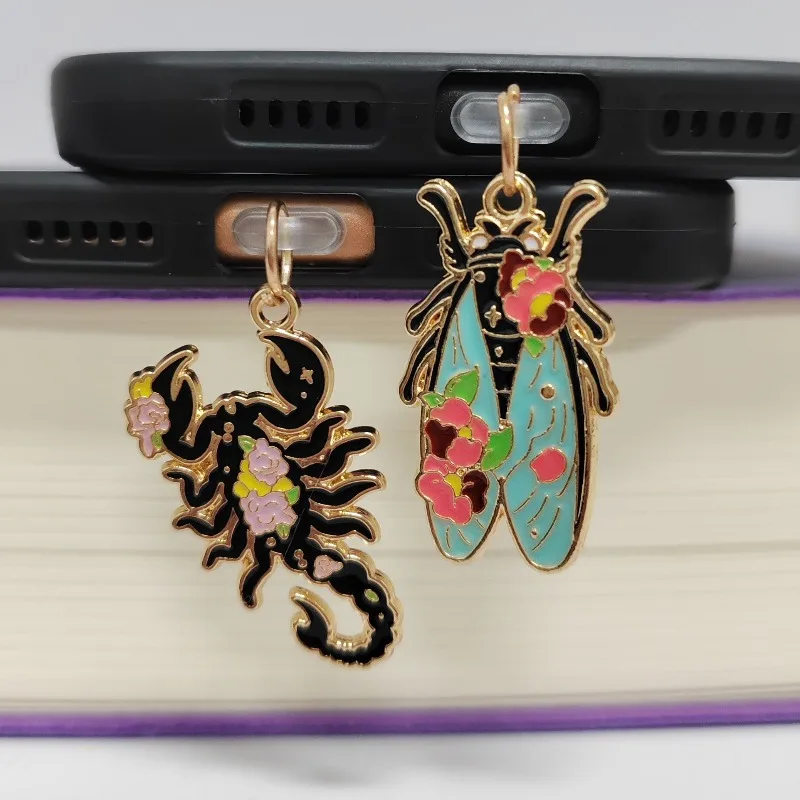 

Пылезащитная заглушка на тему насекомых типа C, вилка порта зарядки для IPhone, пылезащитная крышка, подвеска, подарок другу, аксессуары для телефонов