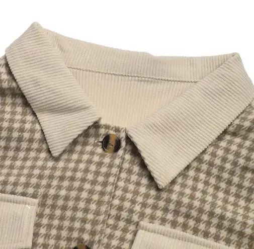 Autumn 2025 New Casual Retro Lapel Corduroy Patchwork Versatile Women Jacket Fashionable Slim Fit Patchwork Button Short Jacket