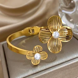 Fashion Hollow Flower Stainless Steel Cuff Bracelet for Women New Inlaid Pearl Gold Plated Open Bangles Waterproof Jewelry