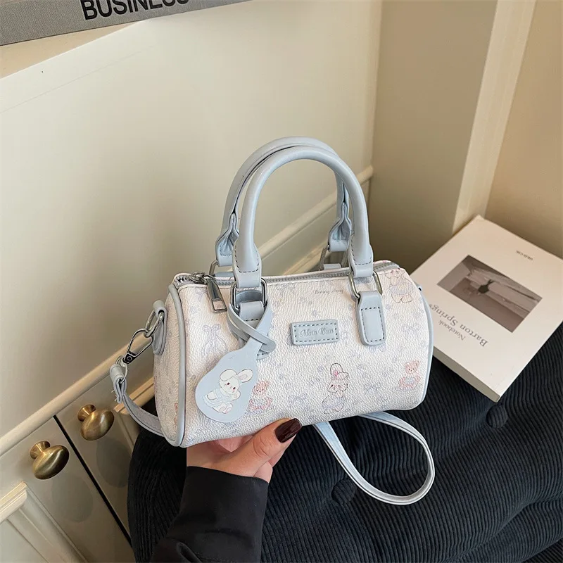 

New 2025 Chic Shoulder Bag for Women Minimalist Shoulder Handheld Purse Fashionable Handbag Gift