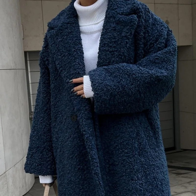 The New Autumn and Winter Fashion Women's Commuter Style Coat, Long-sleeved Lapel Plush Jacket, Exudes An Elegant Feminine Charm