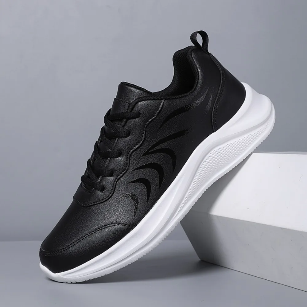 Lightweight All Black Sport Shoes Men's Autumn Winter Fleece Lined Leather Upper Comfortable Soft Bottom Anti Slip Warm