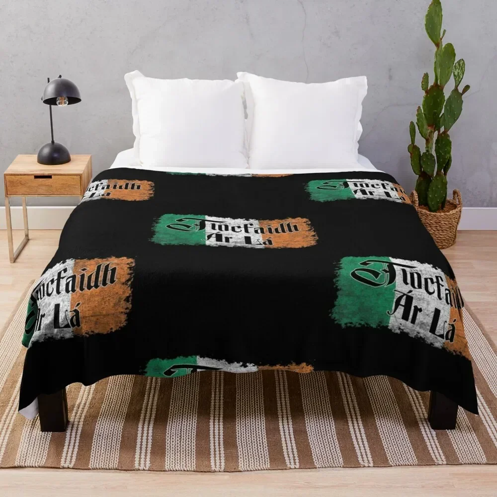 

Tiocfaidh Ar La Vintage Ireland Irish Flag Throw Blanket sofa bed Softest Blankets For Sofas Blankets