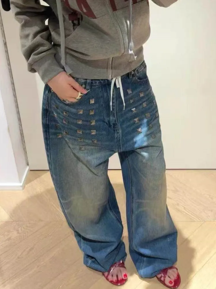 

Retro Distred American High Street Jeans For Women's Wide Leg Length Pants With Rivet Denim Pants Y2K Middle Waist Fashion Jeans
