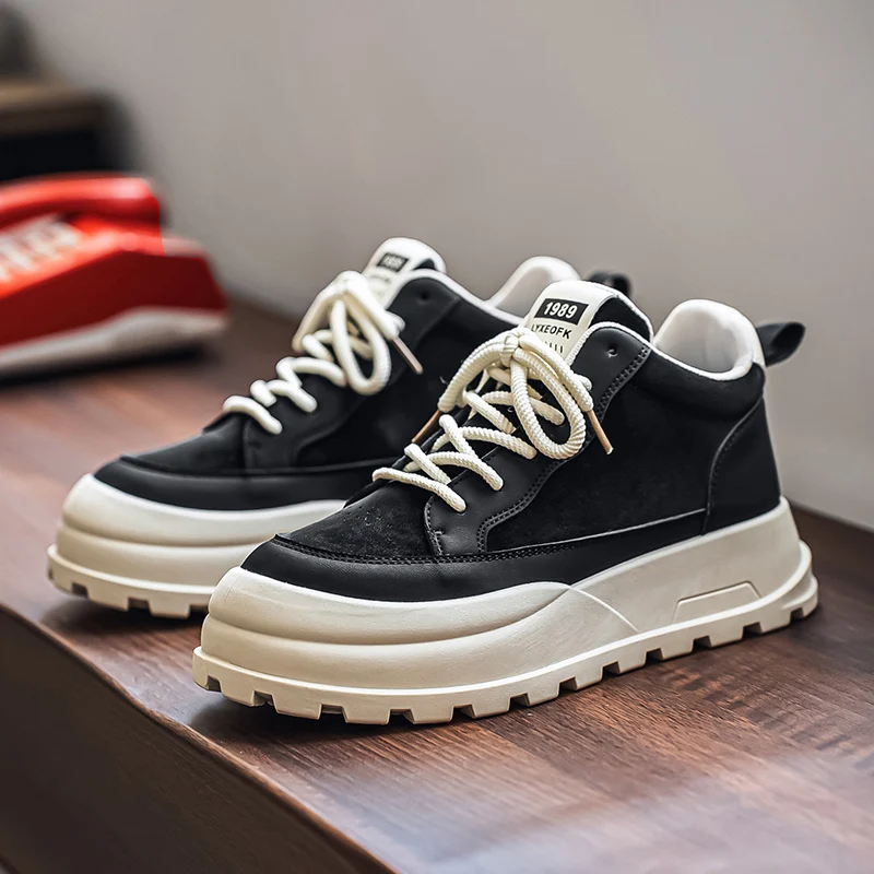 【Ventes directes d'usine】 Chaussures de planche de vêtements de travail rétro 2025 nouvelle tendance chaussures décontractées respirantes polyvalentes à semelles épaisses