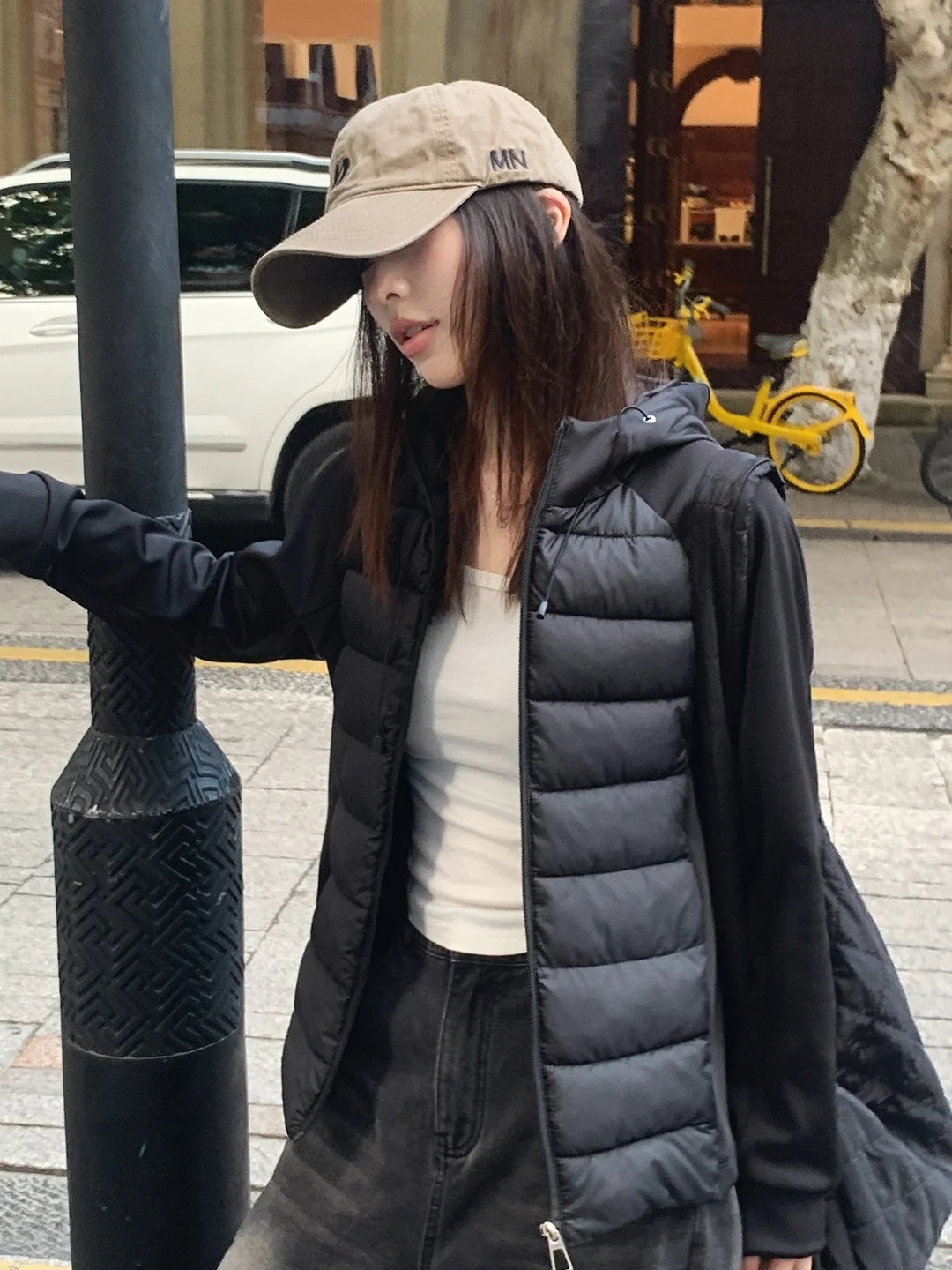 Lightweight Padded Hooded Cotton Jacket Women's Small Size Winter Coat Thin Quilted Vest Zipper Closure Warm Short Style