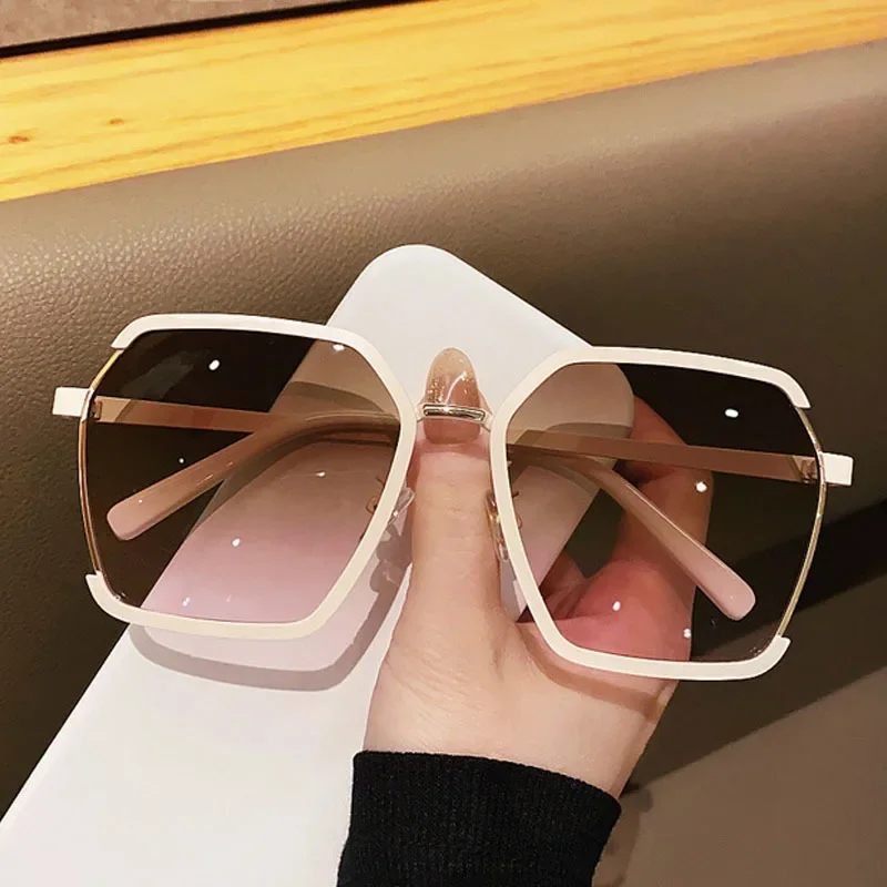 Fashion Luxury Oversized White Tea Original Brand Design Sun Glasses Women Square Sunglasses for Men Female Shades Eyewear Color