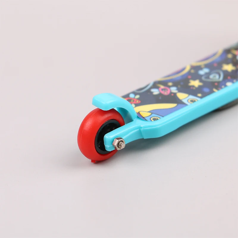 Colorful Finger Skateboards Mini Skate Finger Scooter Fingertip Bikes Fingerboard Toys Novelty Toys For Children Gifts Randomly