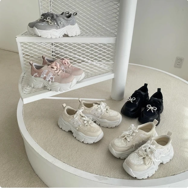 Japanese Sweet Bow Pearl Lolita Sneakers Platform Casual Shoes Girl Female Thick-soled Muffin Lightweight Sports Shoes Pumps