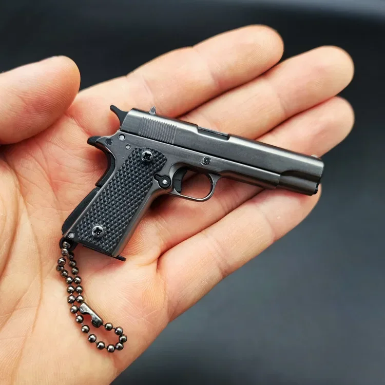 합금 1:3 콜트 M1911 권총 미니어처 모델, 조립 가능한 장난감 총 키체인, 배낭 펜던트 장식 선물, 소년 장난감