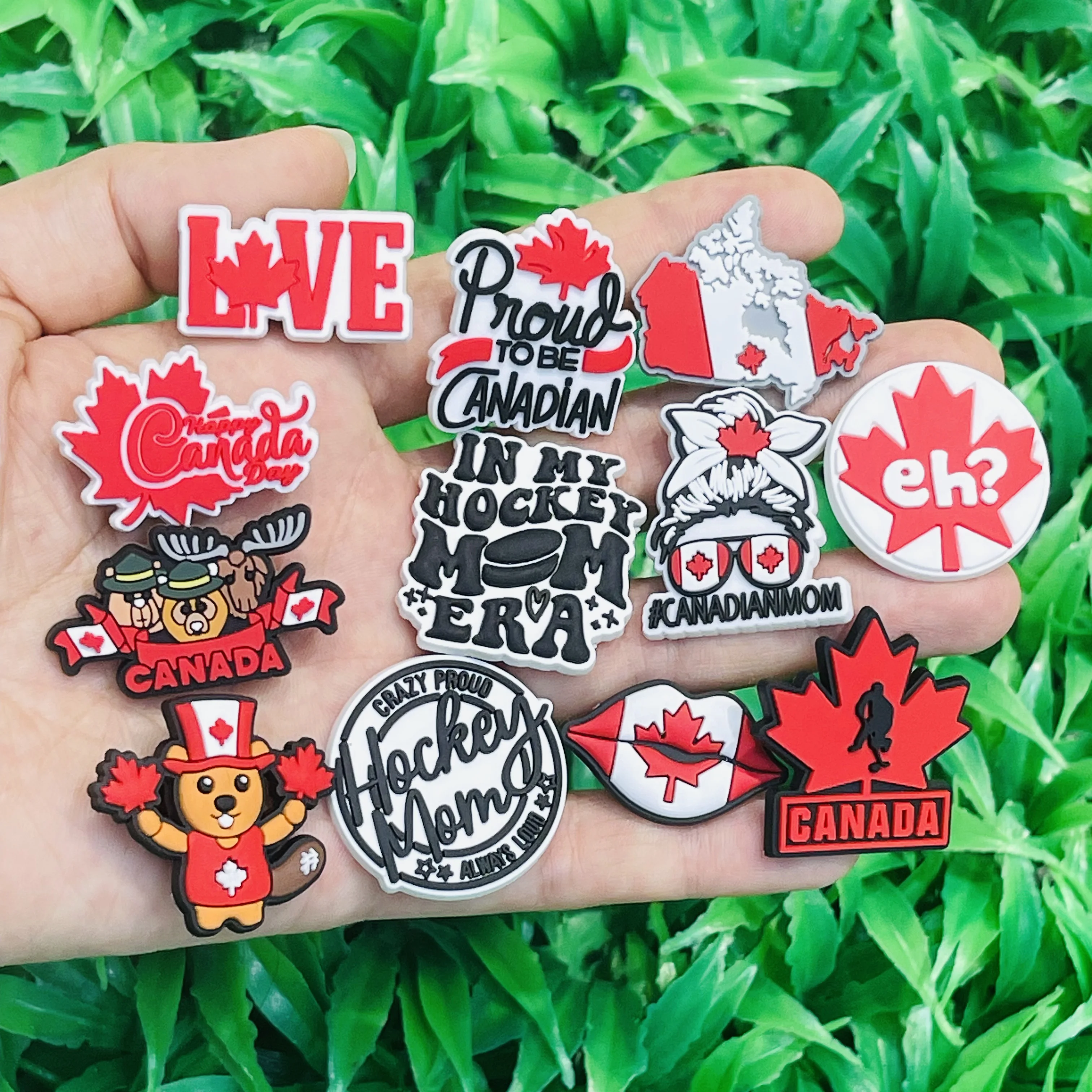 8-33Pcs/set Canada Series Hockey Maple Leaves Shoe Charms for DIY Bracelet Wristband Shoes Accessories Kid\'s Women Party Gifts