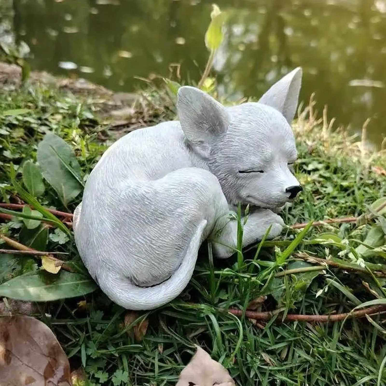 Outdoor Fox Statue Outside Decor Home Remembrance Gift Pet Resin Memory Memorial Funny Yard Art Porch Patio Lying Fox Ornament