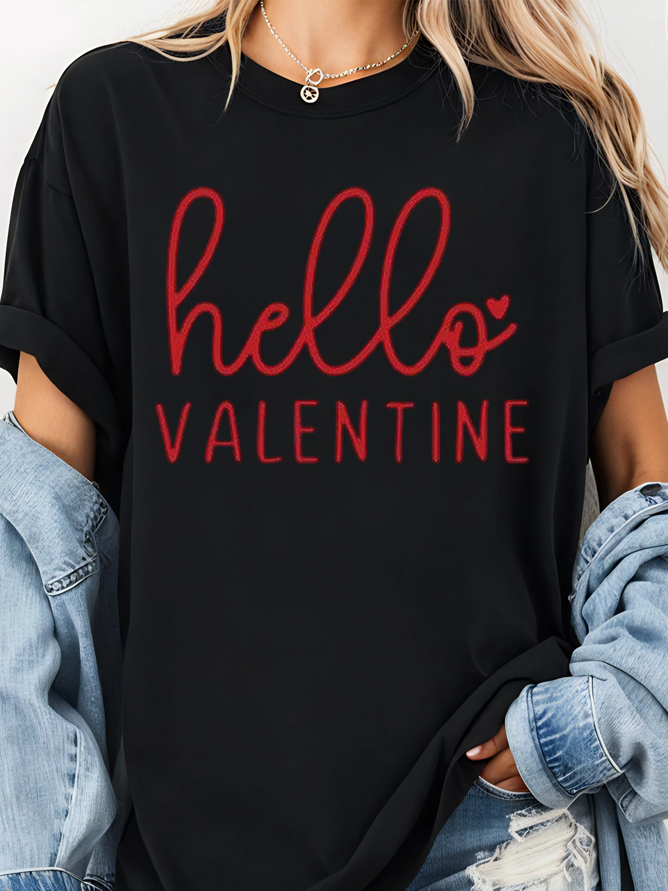 

Hello Valentine Printed T Shirt With Heart Detail For Women Casual Valentine Day Outfit