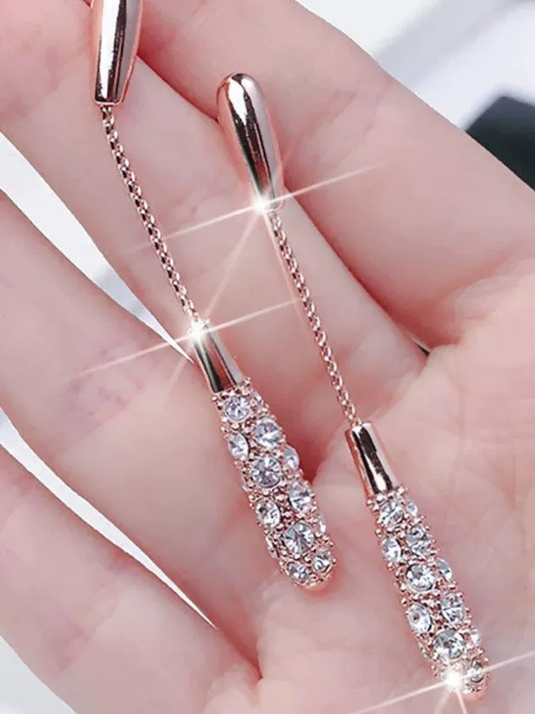 elegant-silver-needle-slimming-face-hoops-fashionable-lightweight-rose-gold-long-women's-earrings-simple-versatile-ear-dangles