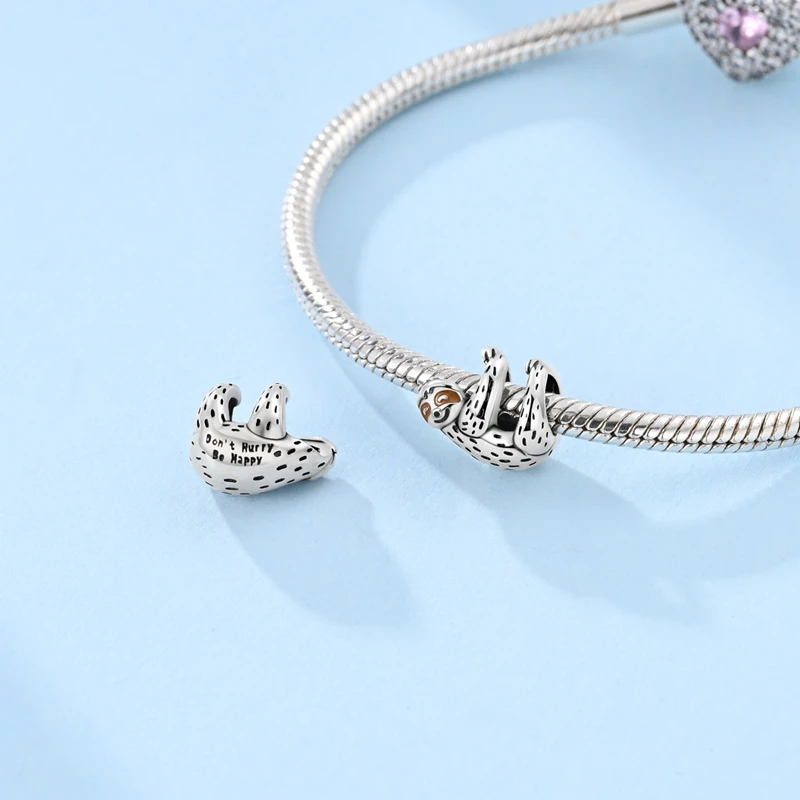 

925 Sterling Silver Relaxed Sloth Holding Beads Pendant Charms Jewellery Fit Original 925 Bracelet Necklace For Women DIY Gift