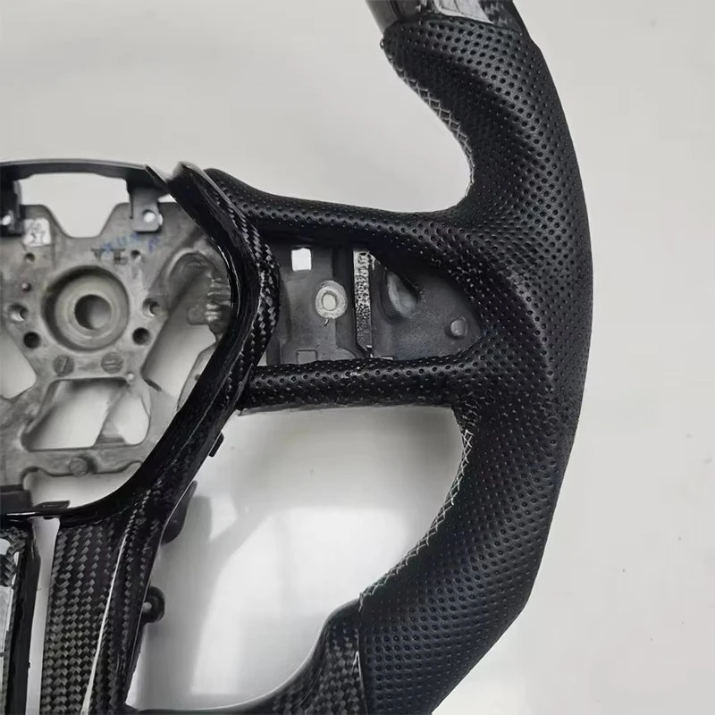 Perforated Leather Carbon Fiber Replacement Steering Wheel, Fits for Q50 Chassis Aftermarket Car Interior Modification
