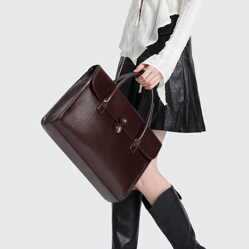 

Leather Handbag Large Capaci Busin Commuter Cuter Bag Faionable Retro Ele New Sle Women's Briease