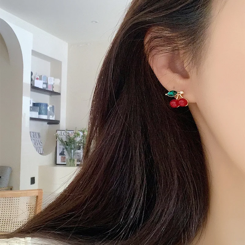 Red Cherry Earrings No Hole Ear Clips Fashion Clip Earring Without Piercing Minimalist Earrings Jewelry CEk716