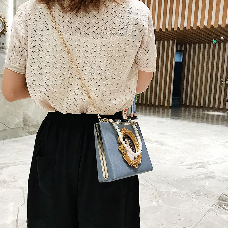 Figure Oil Painting Embossment Small Square Bag Elegant Atmospheric Women Handbag Pearl Decoration Crossbody Shoulder Bag BM072