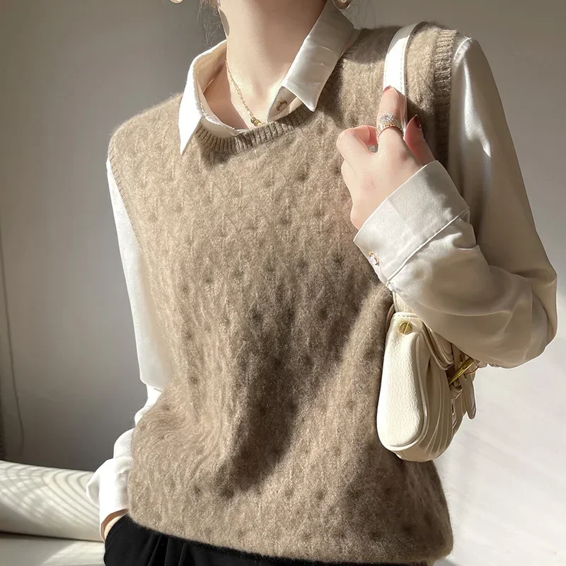 Cashmere Sweater Women100%Pullover Vests Weaving Flowers Sleeveless Sweater Youthful Woman Clothes For Autumn Winter Women Tops