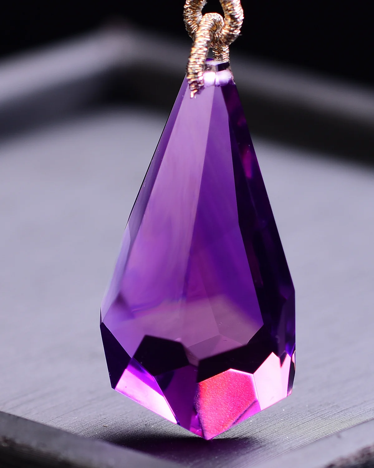 

Natural Purple Amethyst Quartz Pendant 34*18*13mm Faceted Water Drop Amethyst Jewelry Beads Women Men Necklace Brazil AAAAAA