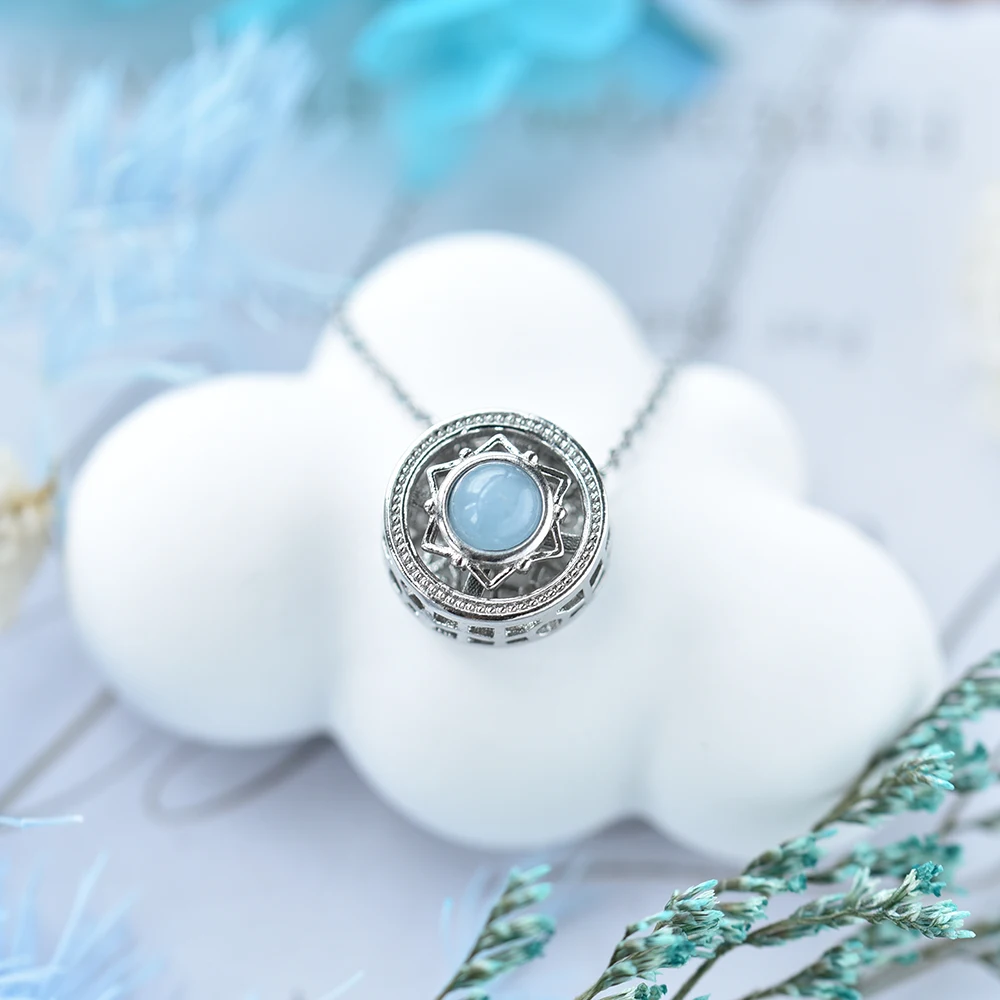 ITSMOS Spinner Anxiety Natural Aquamarine Star Pendant Necklace Healing Stone Relieve Pressure Fidget Jewelry for Women Gift