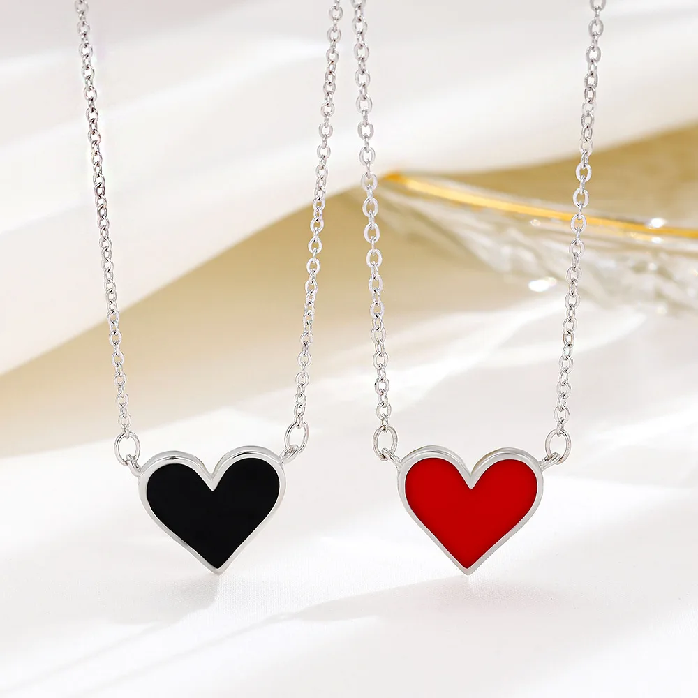 

Unique Black and Red Heart-shaped Lock Necklace for Women in S925 Sterling Silver