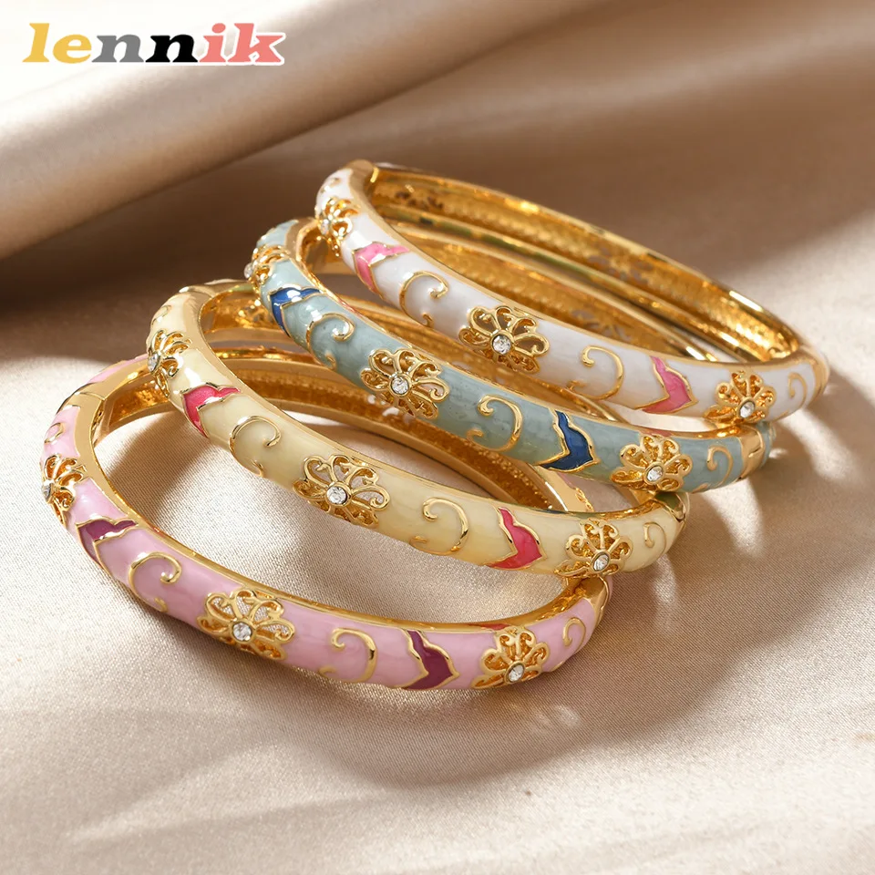 LENNIK Neuer Cloisonné-Armreif im chinesischen Stil, Damen-Retro-Emaille-blaues und weißes Porzellan, einlagiger Mode-Luxus, heiß verkauft
