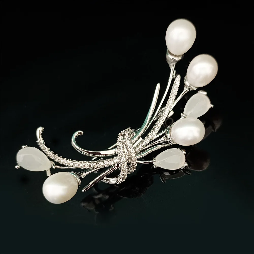 

Fashion Retro Palace Style Natural Drops Pearl Bouquet Brooch Temperament Clothing Pin Coat Senior Accessories Pin