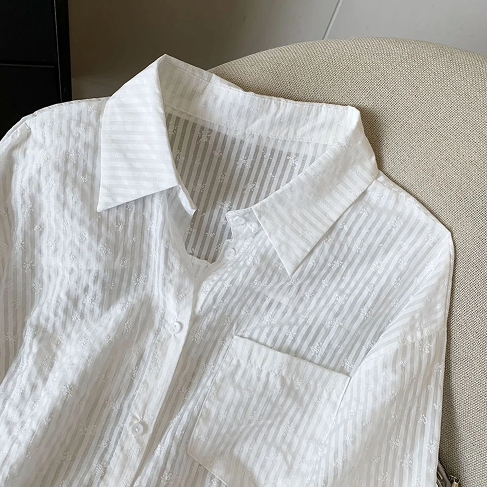 قميص نسائي صيفي مخطط وردي للحماية من الشمس ملابس خارجية رفيعة واحدة الصدر فضفاضة تناسب كسول نمط غير رسمي مفتوح من الأمام ملابس علوية نسائية