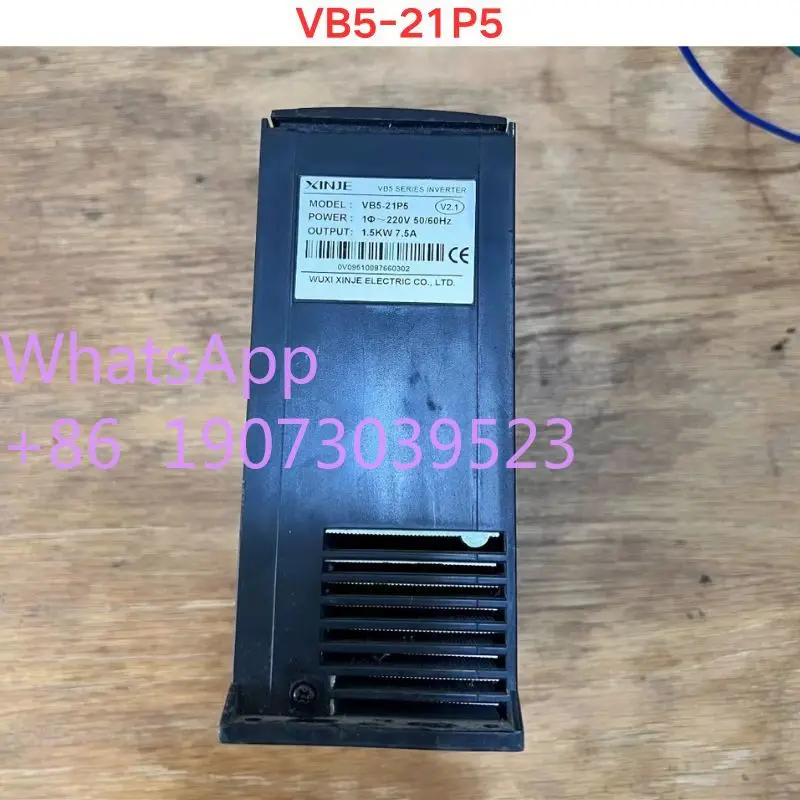 اختبار وظيفي Xinjie العاكس VB5-21P5 مستعمل عادي