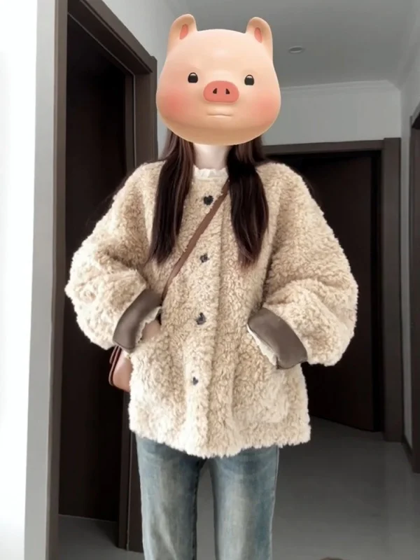 

Корейское женское утепленное пальто из флиса, новинка весеннего сезона, теплое, на подкладке из овечьей шерсти, свободного кроя, с пуговицами, с длинными рукавами