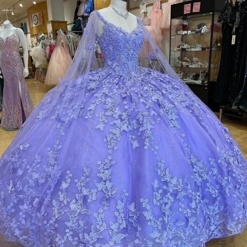 

Lavender Shiny Quinceanera Dresses Tulle Applique Bow Beads With Cape Brithday Dance Party Sweet 16 Dress Vestido De 15 Años