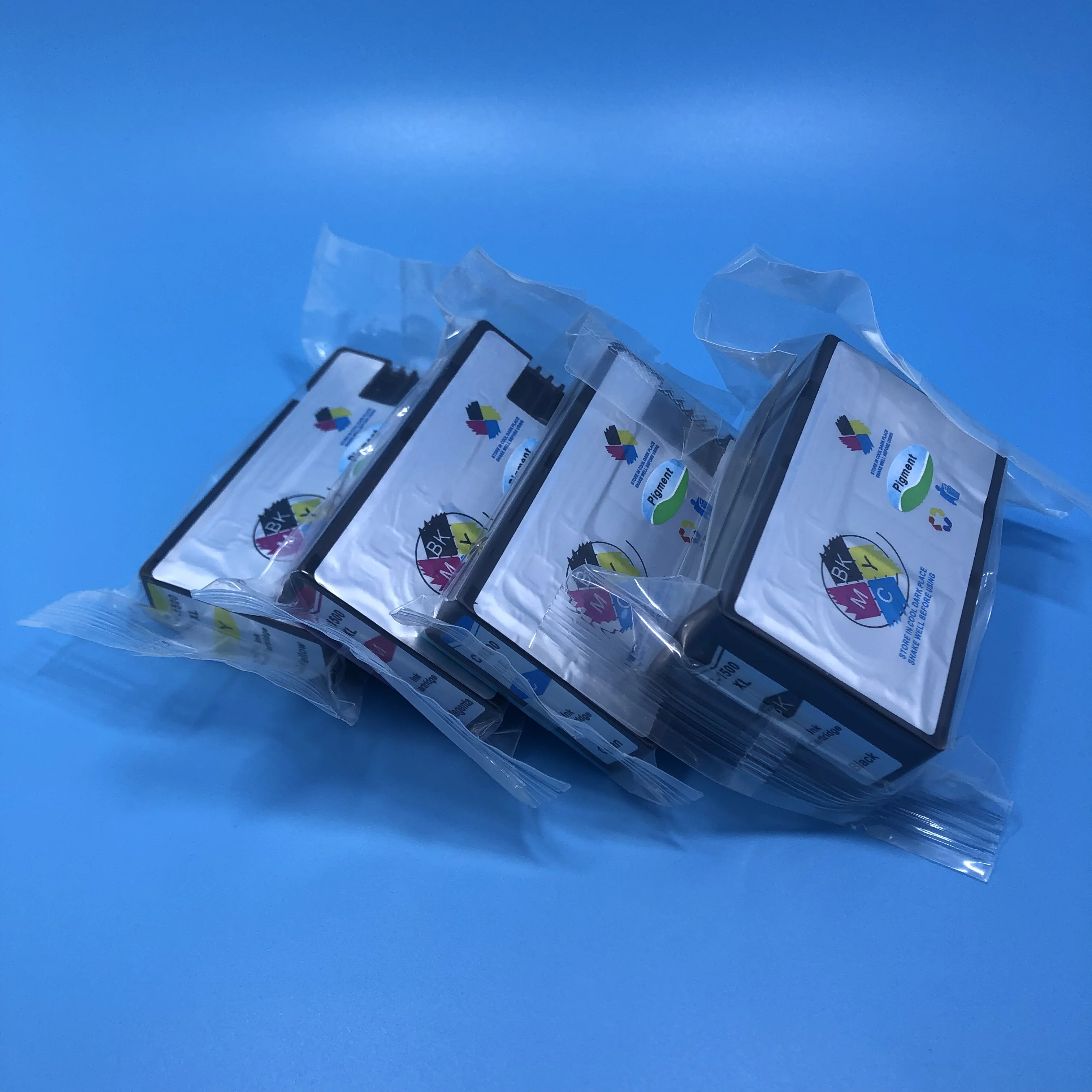 

4Pcs PGI-1500XL Pigment Ink Cartridge Compatible with PGI-1500 PGI-1900 for Canon MAXIFY MB2150 MB2350 MB2750 MB2090 MB2390