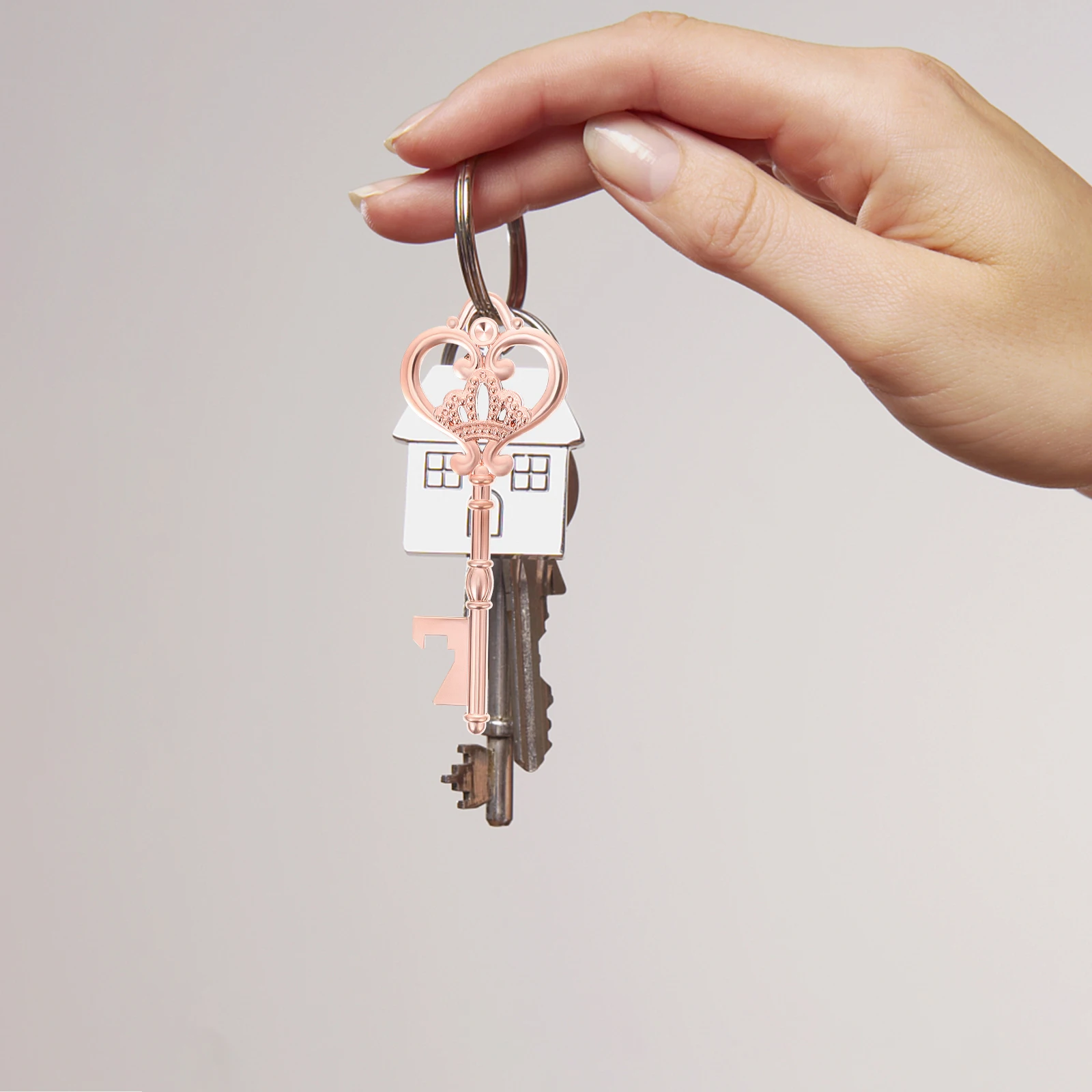 

10pcs Retro Key Bottle Opener Vintage Keys Shaped Alloy Beer Opener Portable Keychain Pendant Multifunction Metal Lightweight