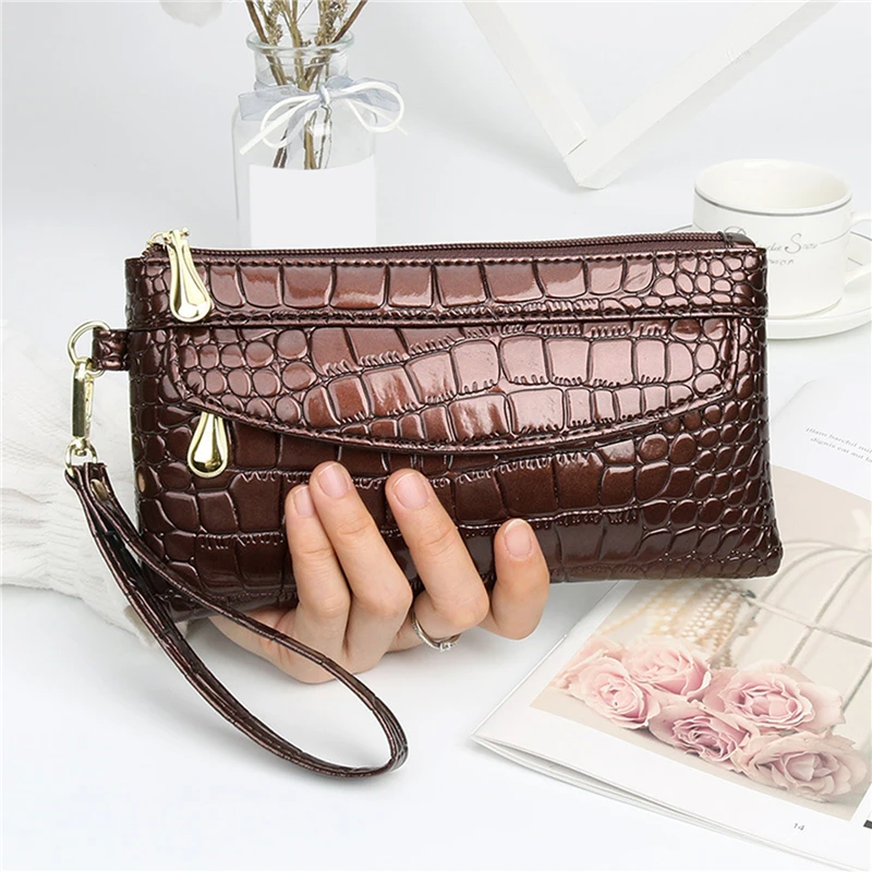 Women Patent Leather Wallets Fallow Long Ladies Double Zipper Wallet Clutch Bag Design Red Purse Crocodile Purses 2024