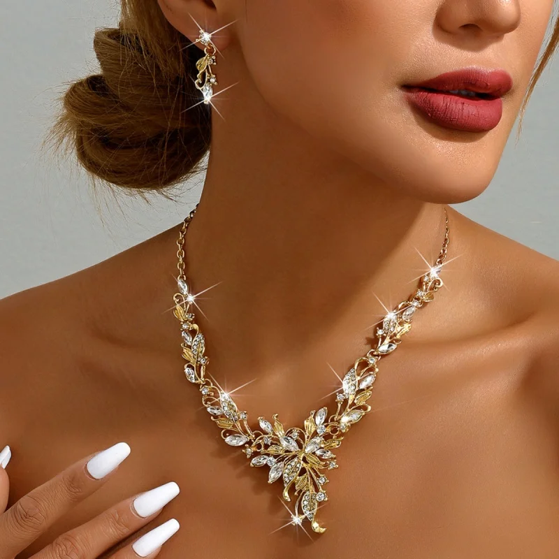 

Diamond-Encrusted Water Drop Geometric Light Luxury Niche High-End Jewelry Dress Design Elegant Collarbone Chain Necklace Earrin